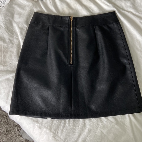 Lioness (from princess Polly) Rizzo Mini Skirt - Size 2/XS - Picture 4 of 5